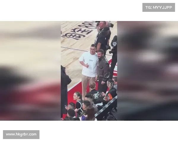 布克与贝克汉姆同框亮相赛场成龙意外入镜成最抢眼背景